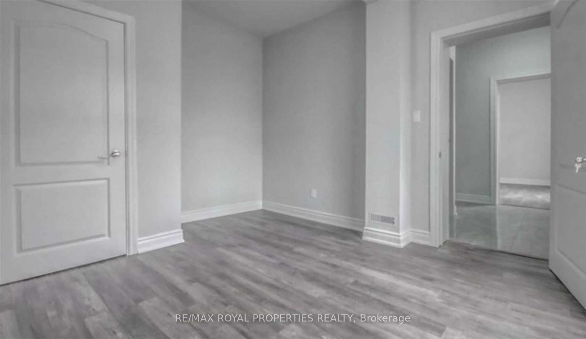 19 Division St Property Photo 7