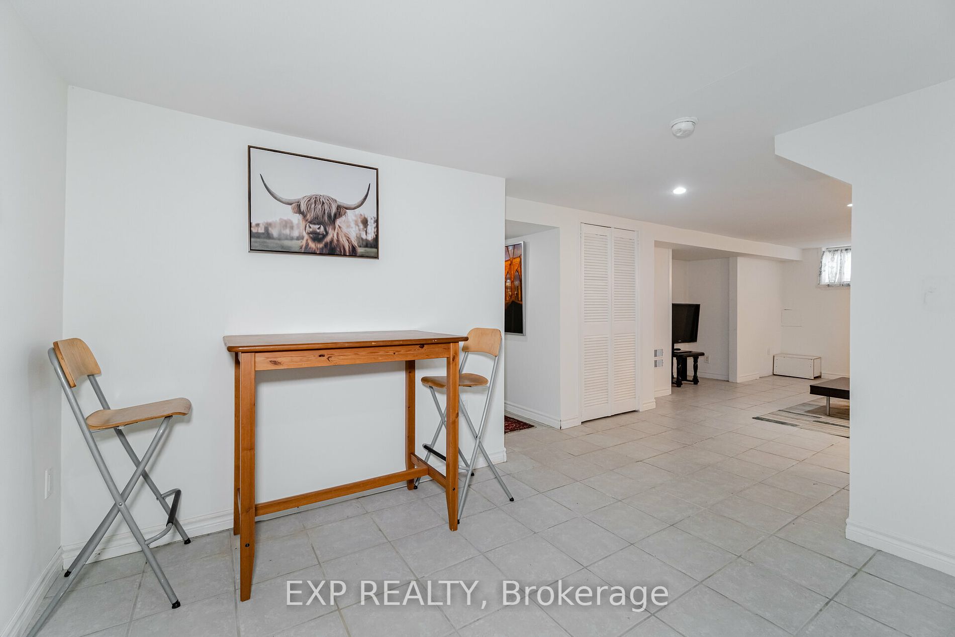 77 Westbourne Ave S Property Photo 15