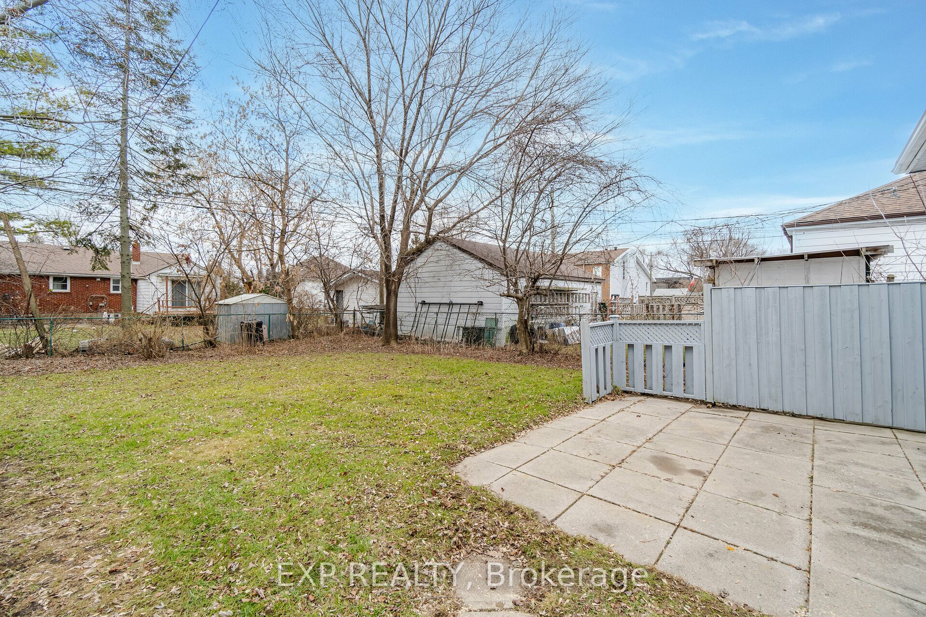 77 Westbourne Ave S Property Photo 22