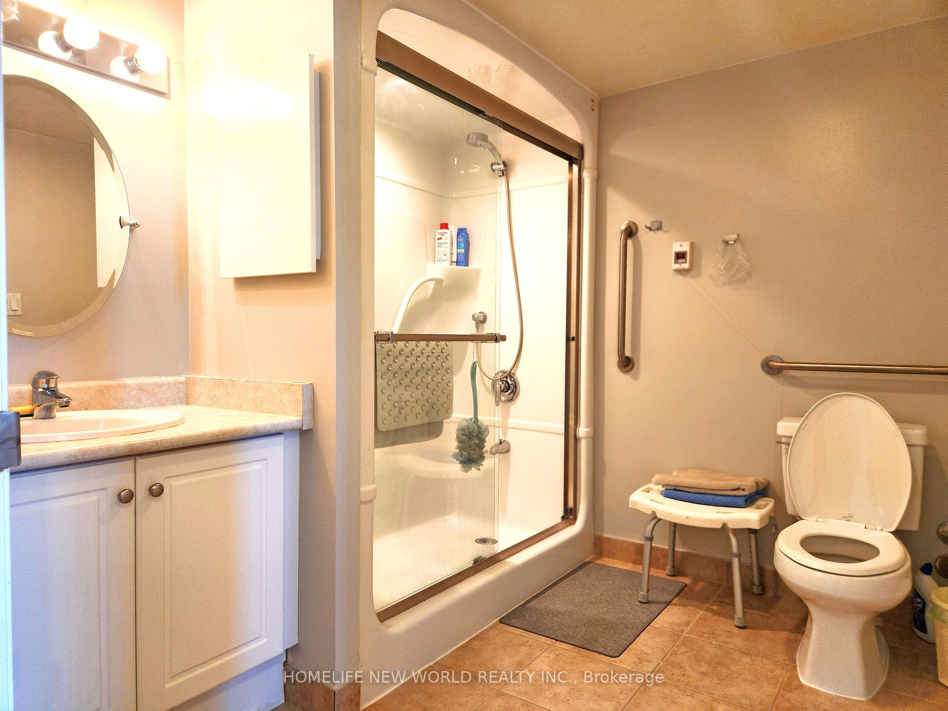 100 Scottfield Dr 08 Property Photo 15