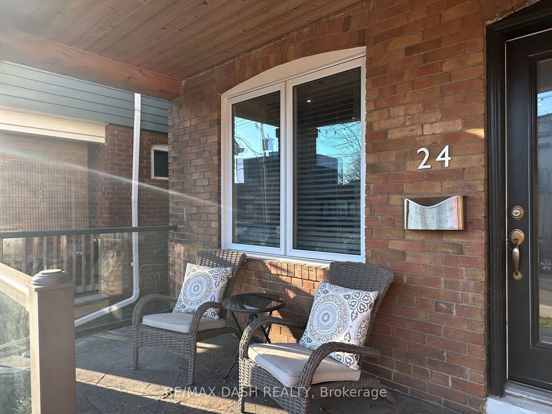 24 Berkshire Ave Property Photo 2