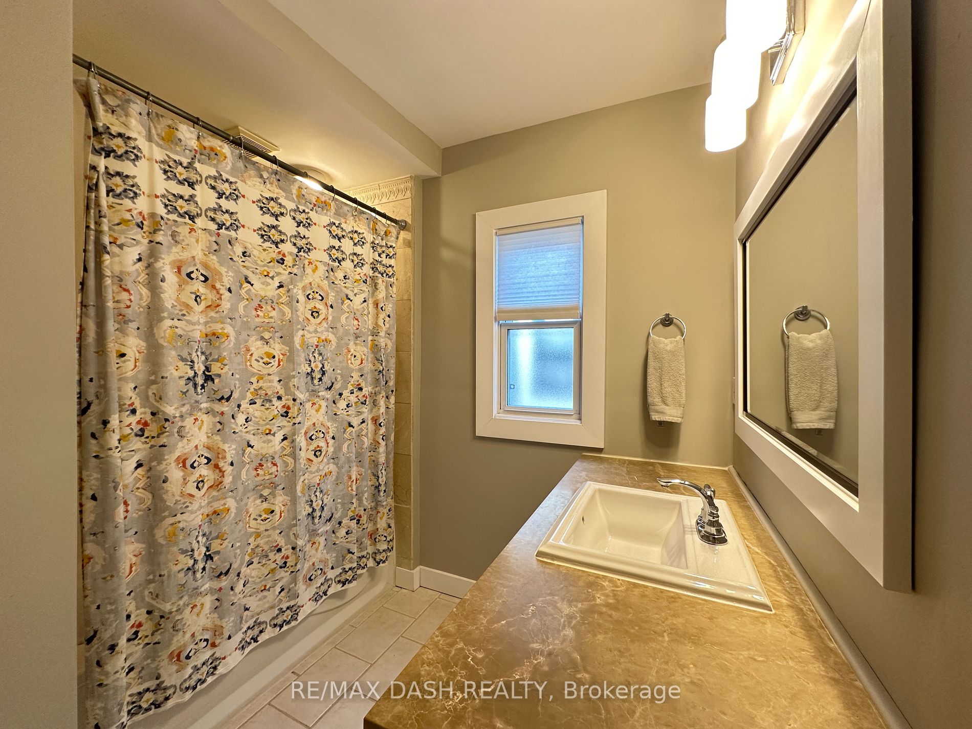24 Berkshire Ave Property Photo 28