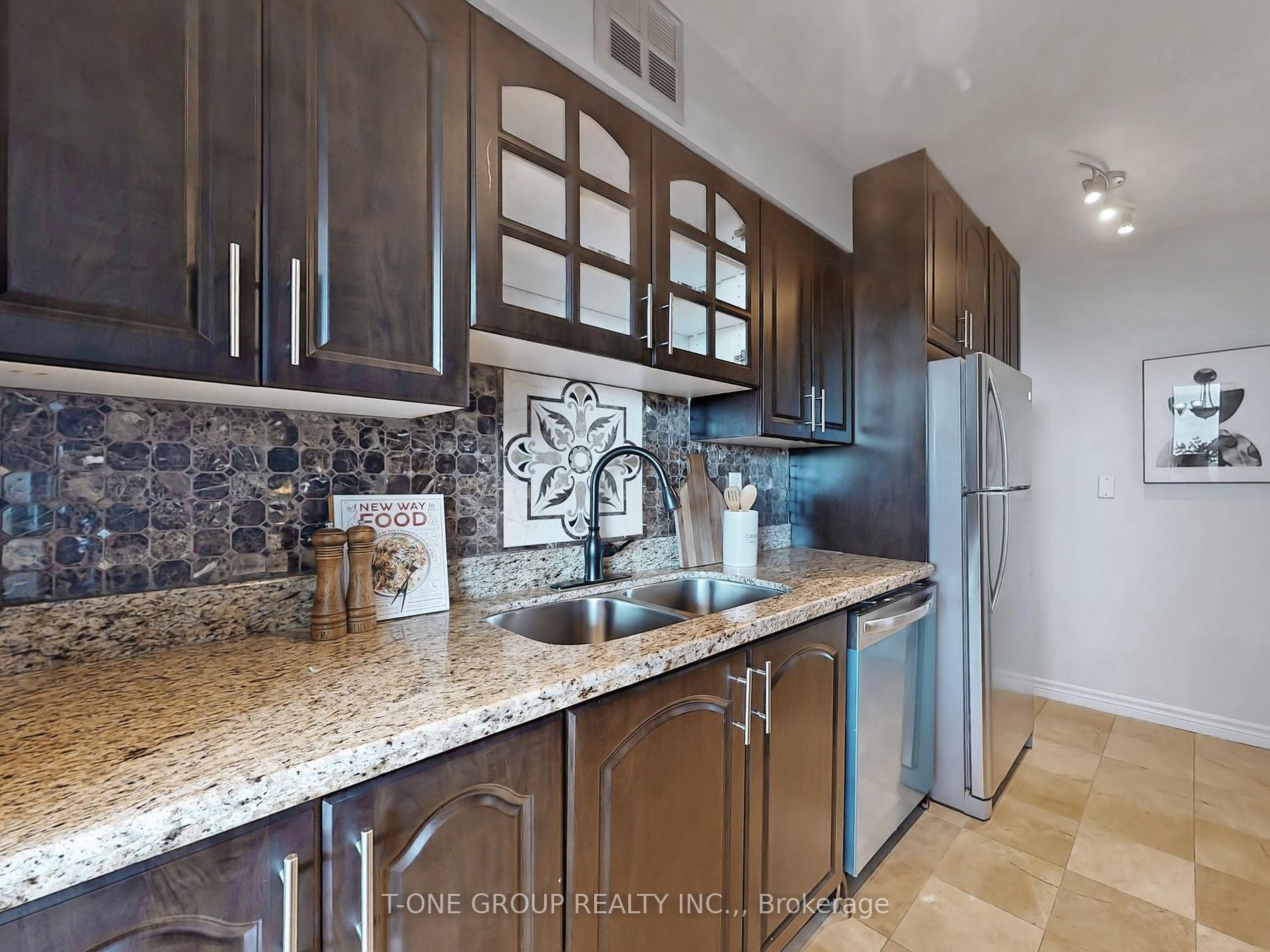 301 Prudential Dr 02 Property Photo 14