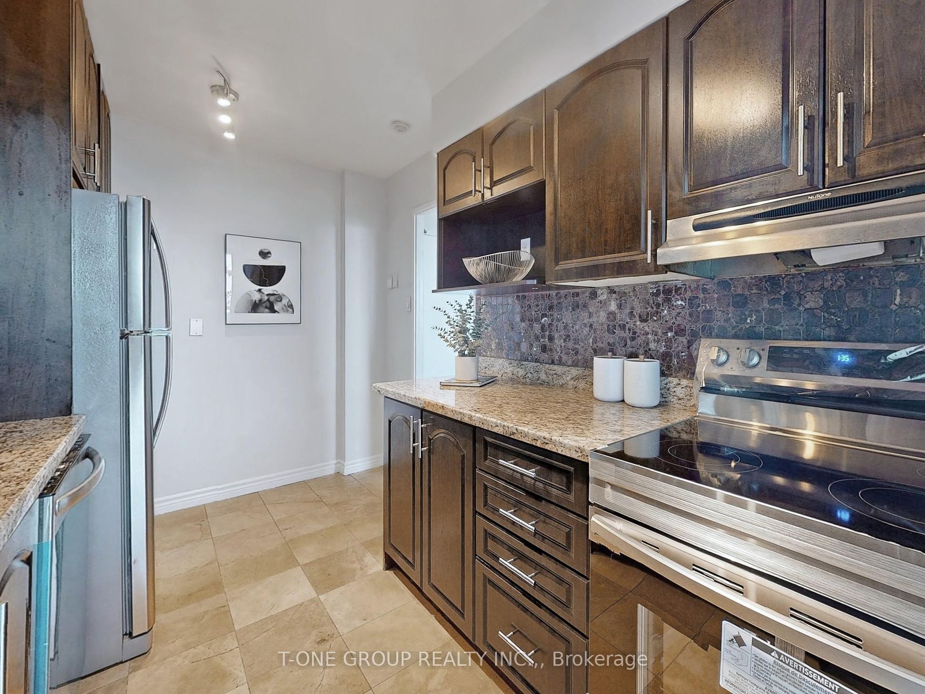301 Prudential Dr 02 Property Photo 15