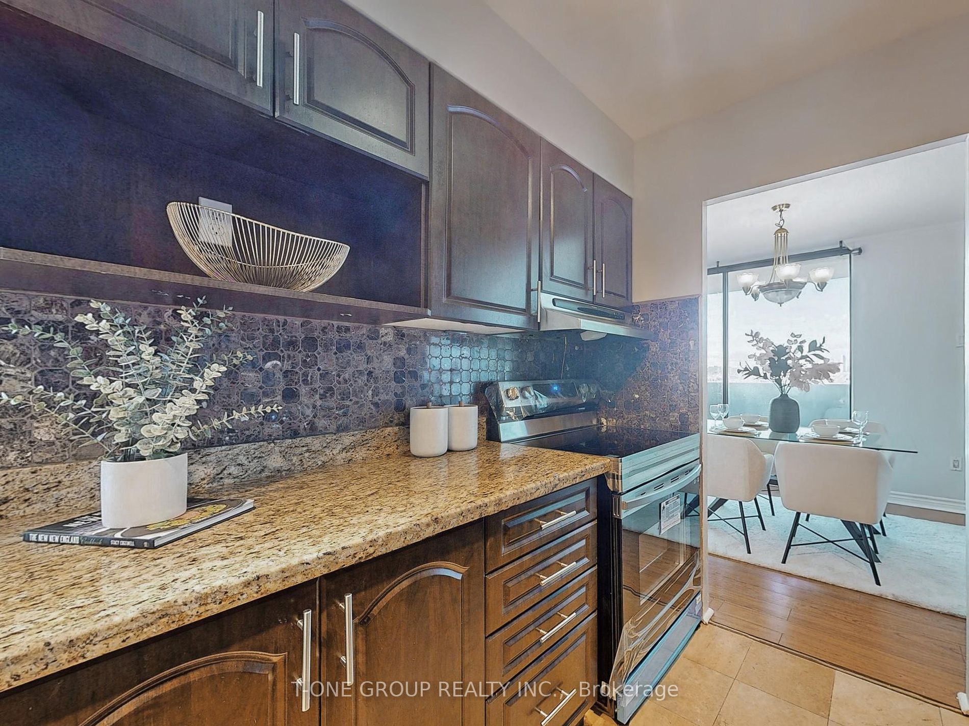 301 Prudential Dr 02 Property Photo 16