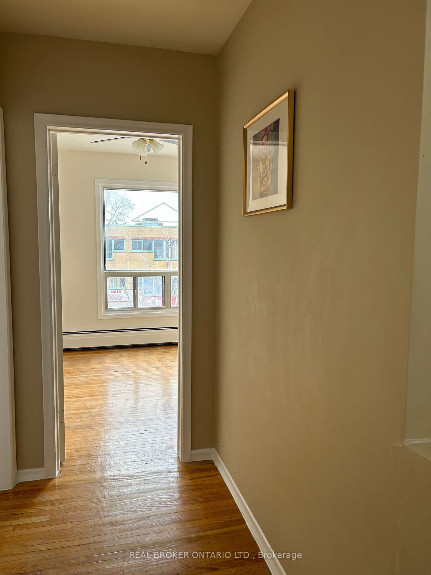 2844 Danforth Ave Property Photo 1