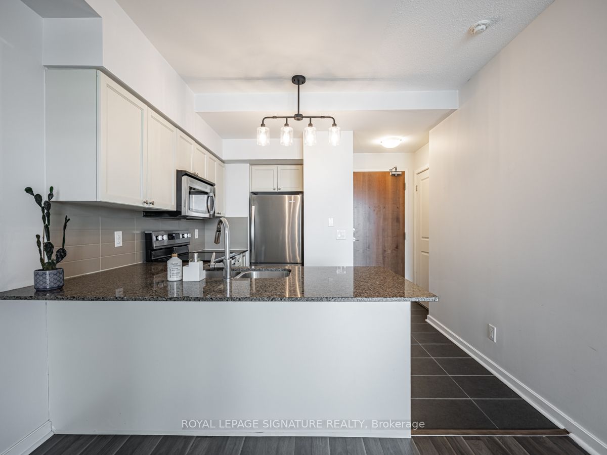 1235 Bayly St 4 Property Photo 6