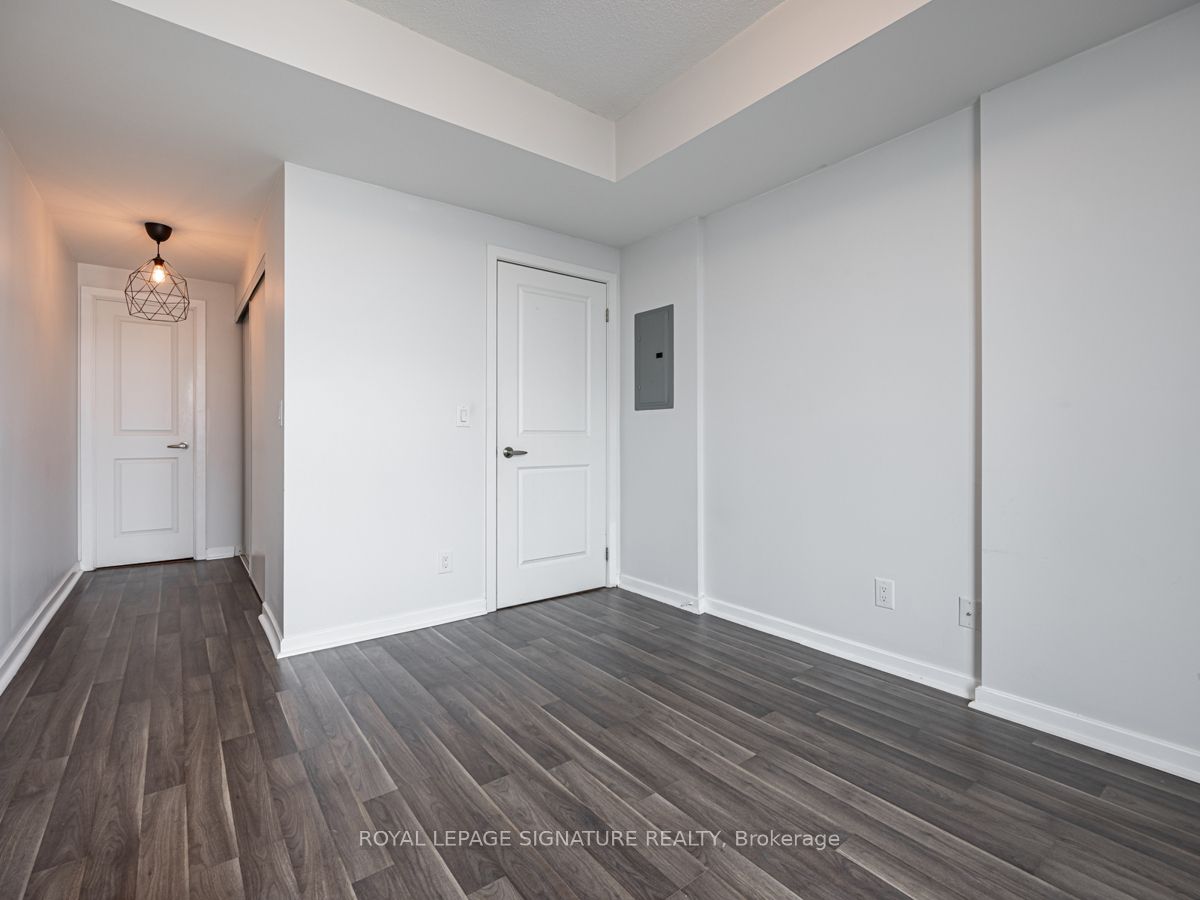 1235 Bayly St 4 Property Photo 17