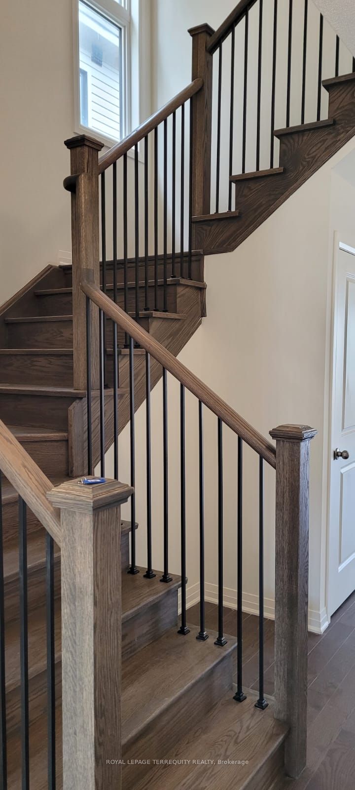 27 Clipper Lane Property Photo 9