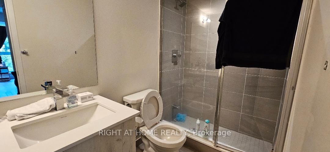 1350 Kingston Rd 3 Property Photo 11