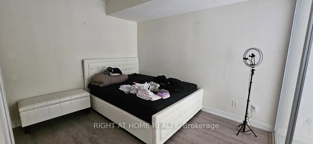 1350 Kingston Rd 3 Property Photo 13