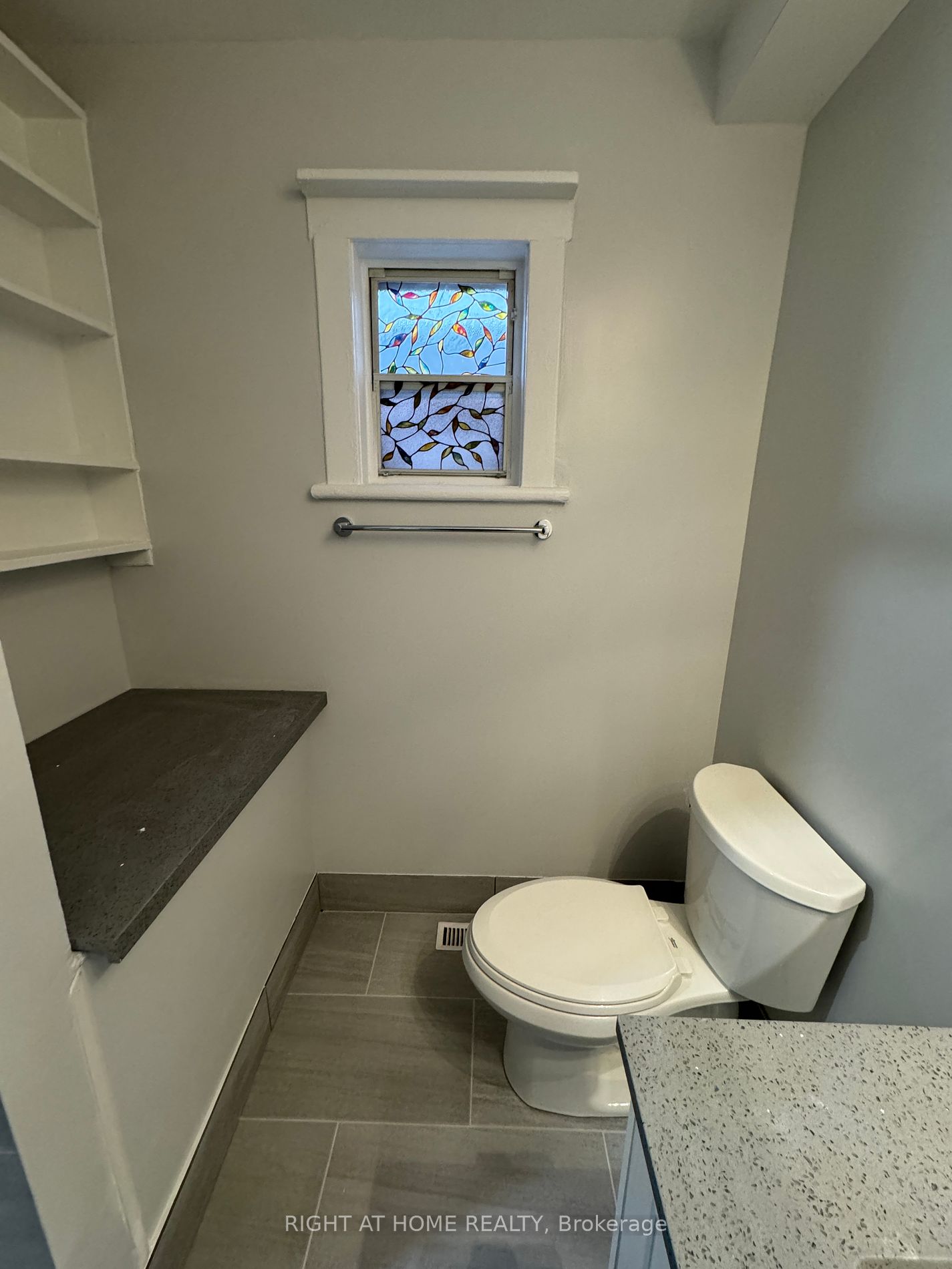 68 Woodington Ave Property Photo 2
