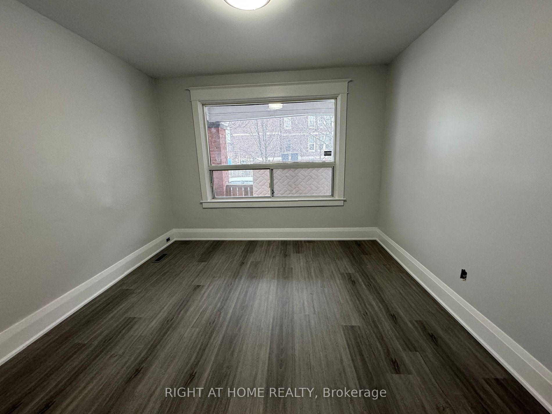 68 Woodington Ave Property Photo 3