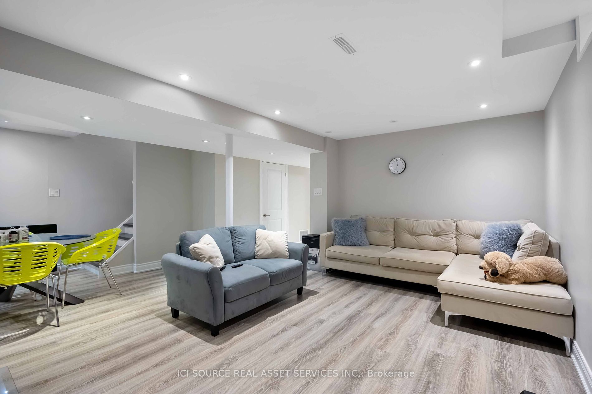 53 Alanbull Sq Property Photo 5