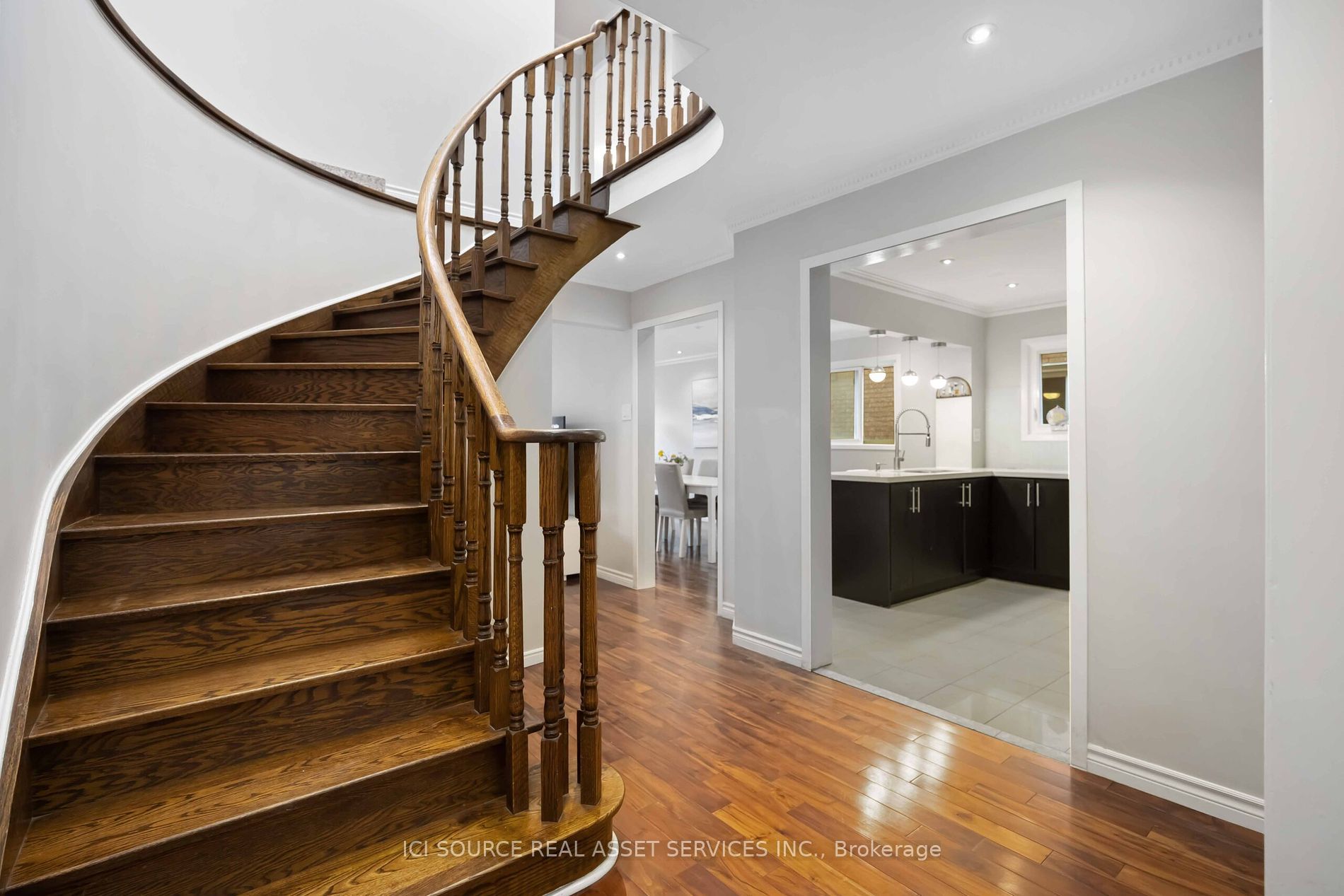 53 Alanbull Sq Property Photo 8