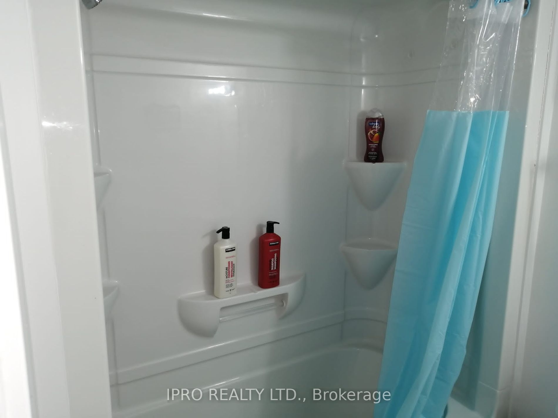 1740 Simcoe St N 54 Property Photo 10