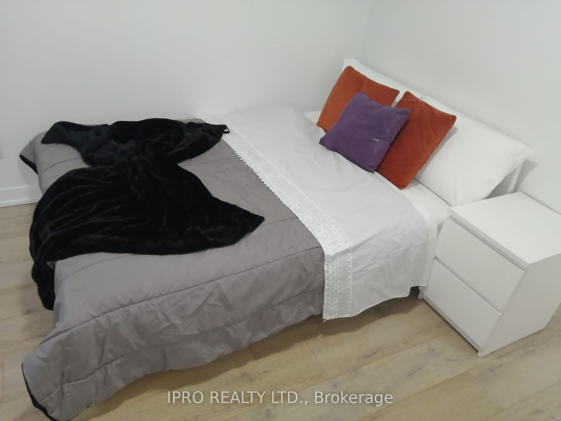 1740 Simcoe St N 54 Property Photo 16