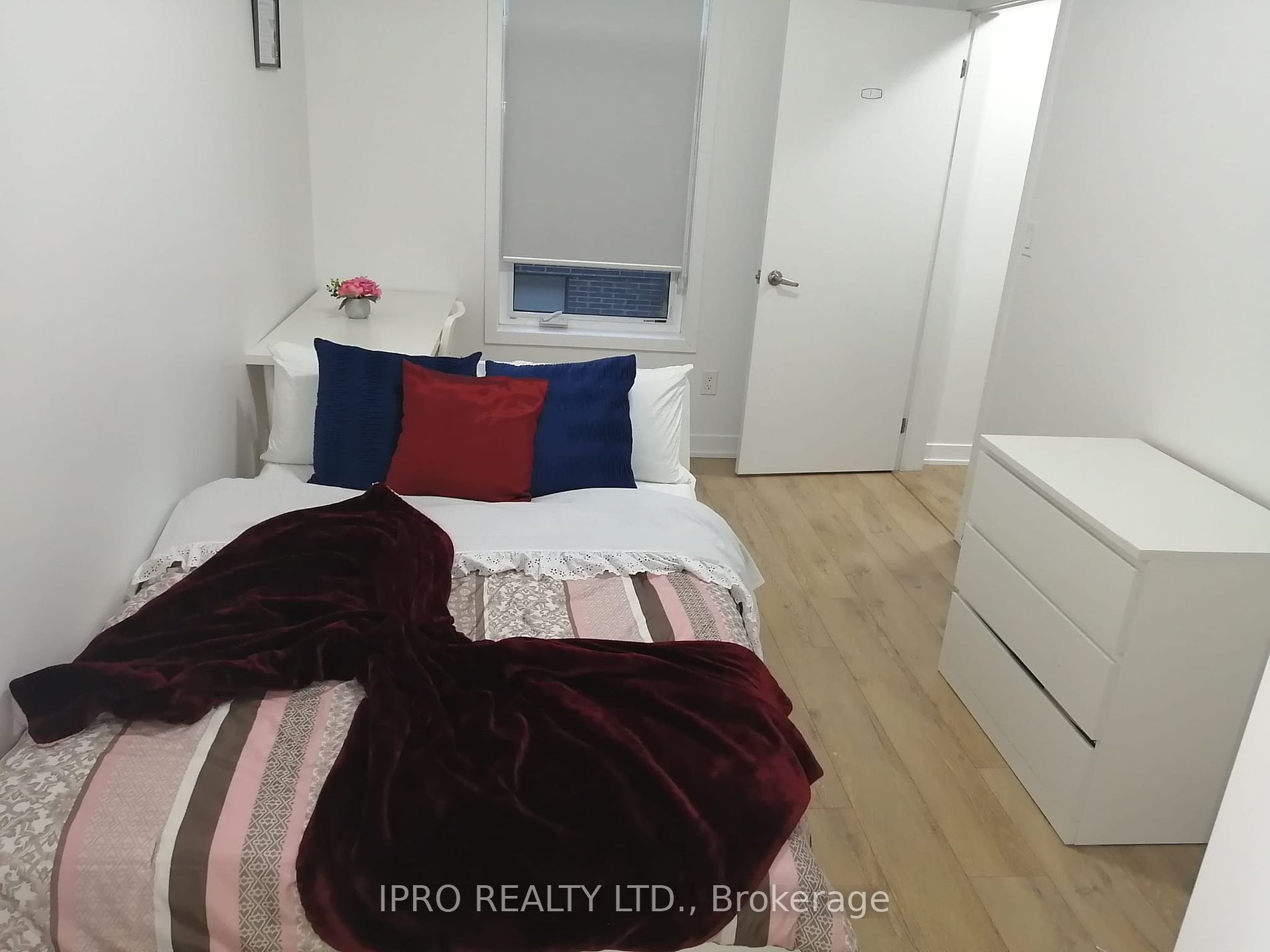1740 Simcoe St N 54 Property Photo 17