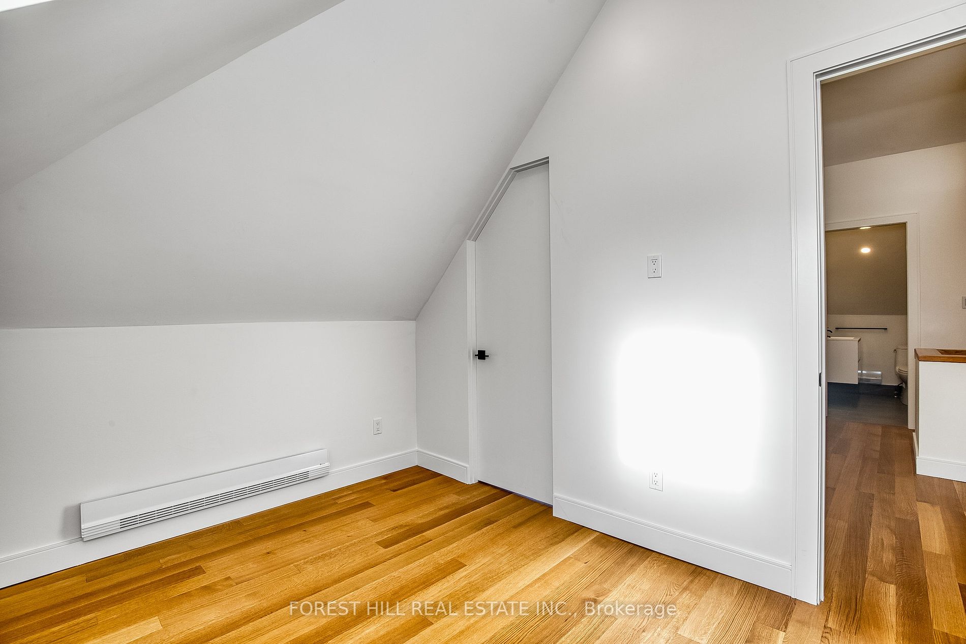 97 Lee Ave Property Photo 17