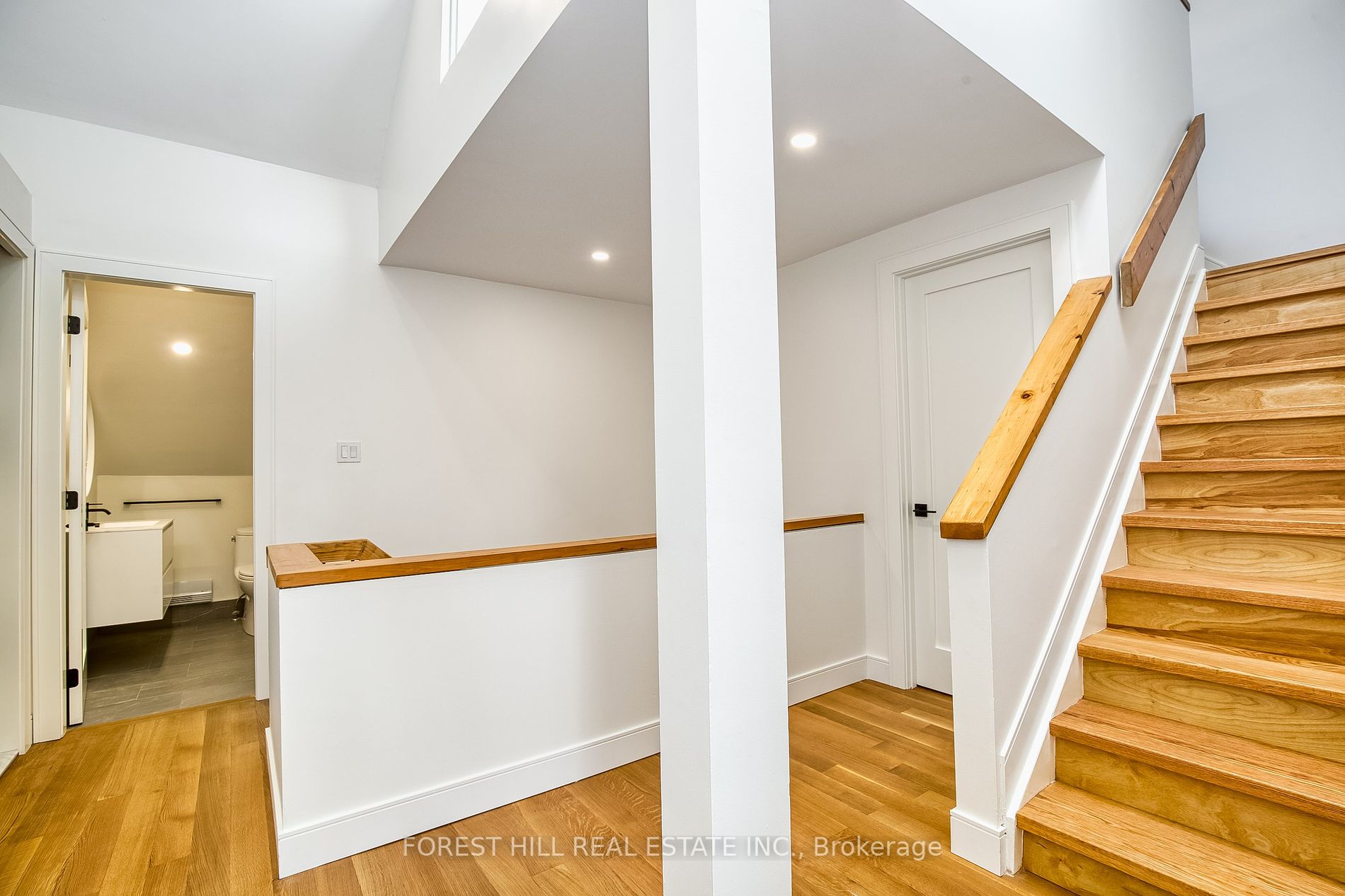 97 Lee Ave Property Photo 19