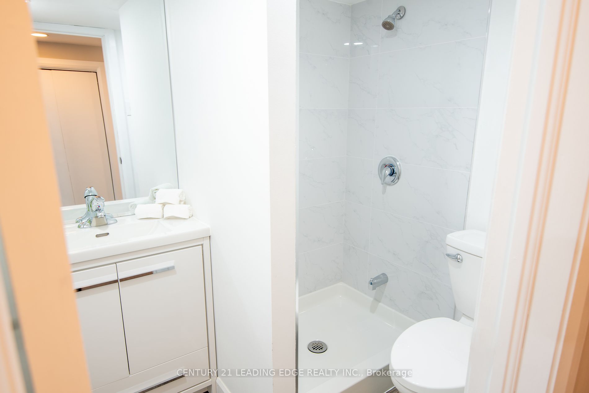 1098 Ritson Rd N Property Photo 14