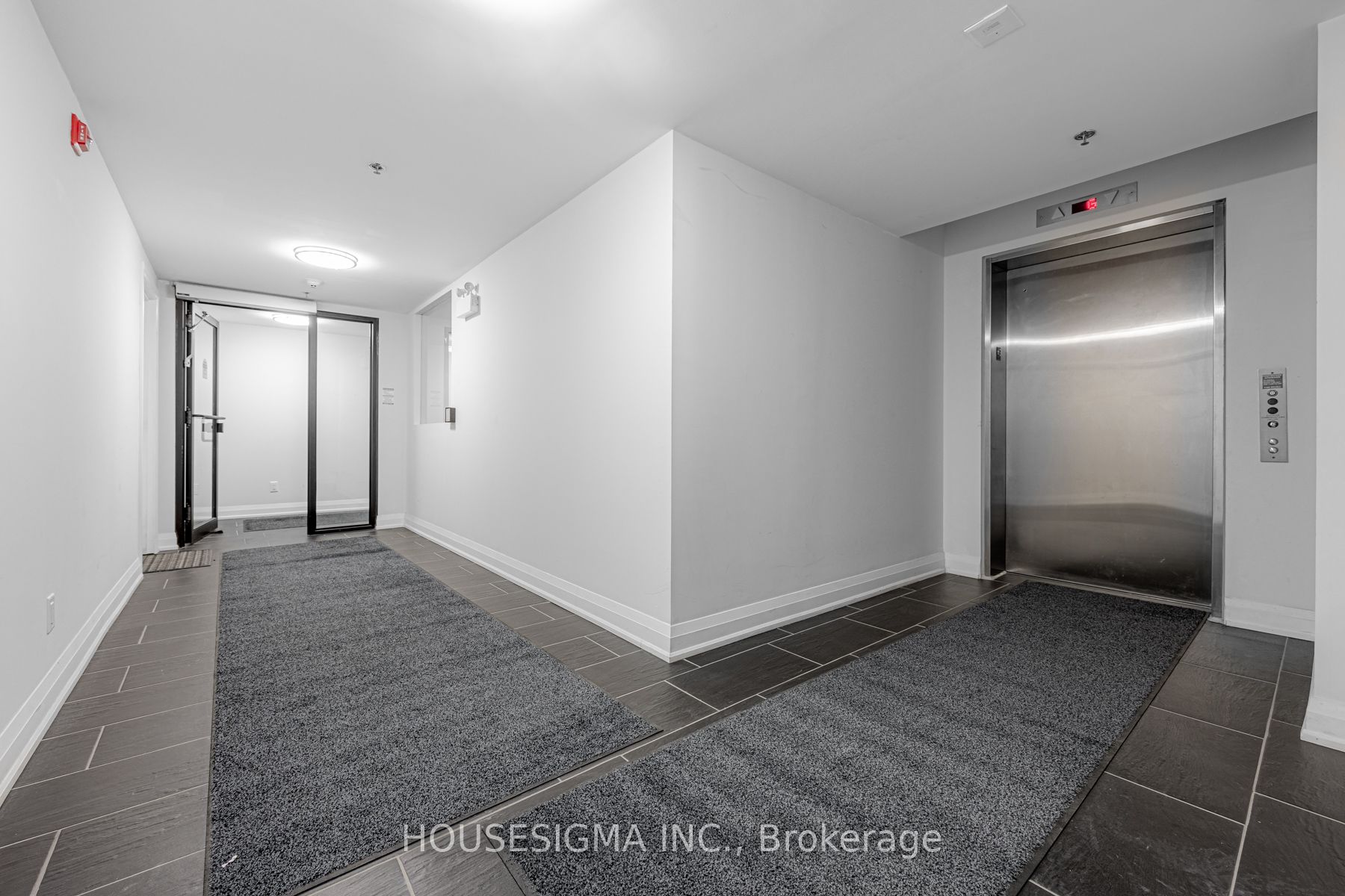 27 Somers Ave 302 Property Photo 22
