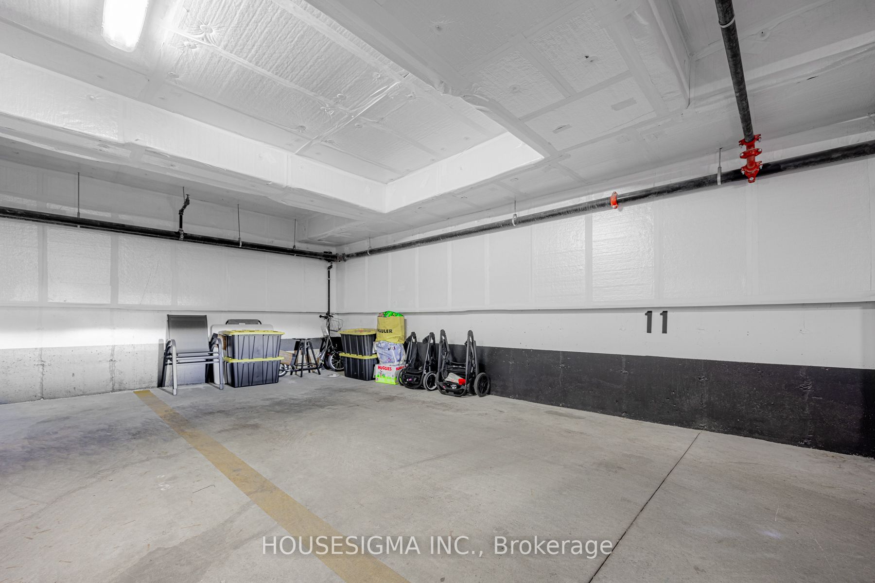 27 Somers Ave 302 Property Photo 23