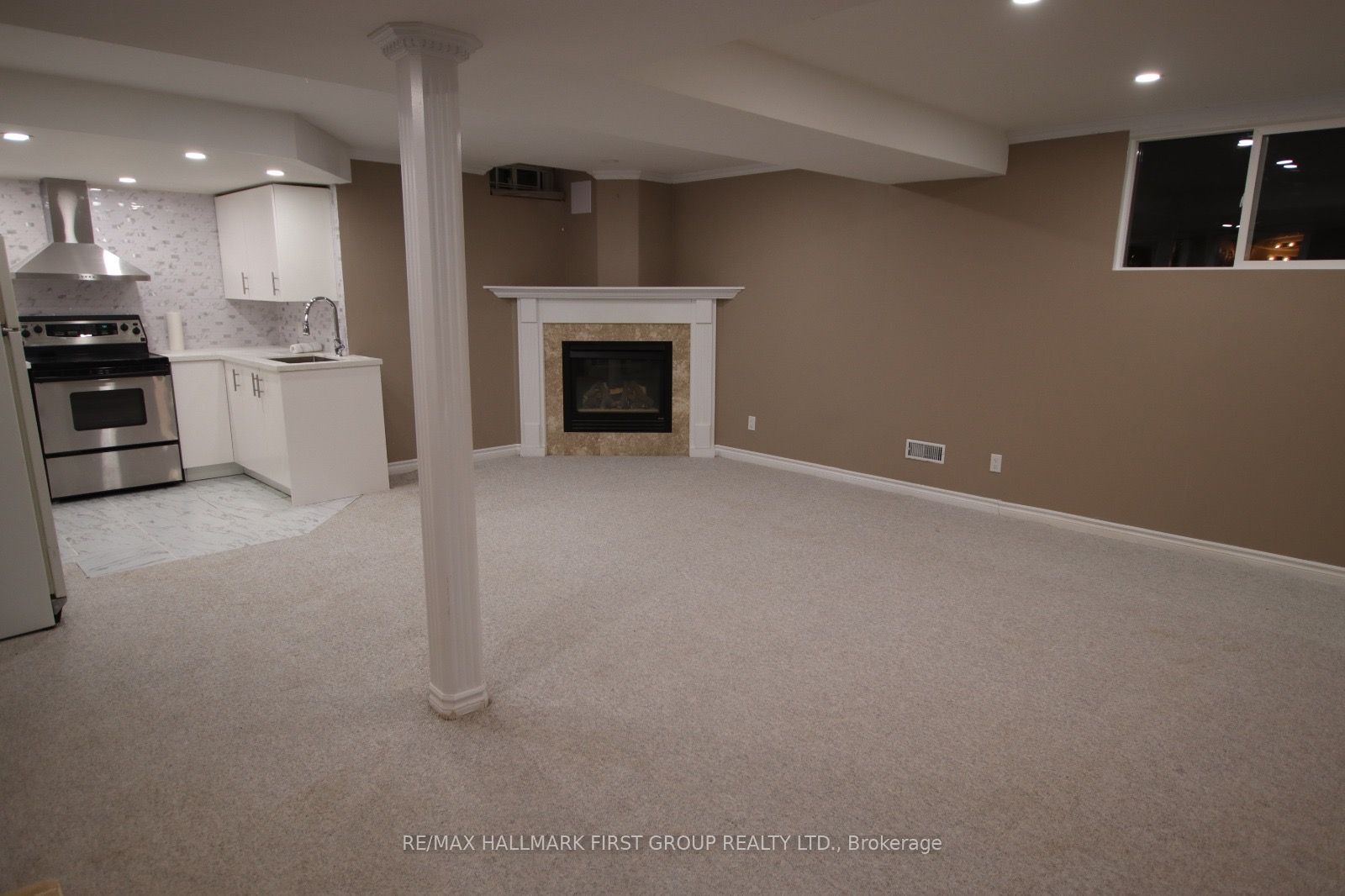 20 Leah Cres Property Photo 3