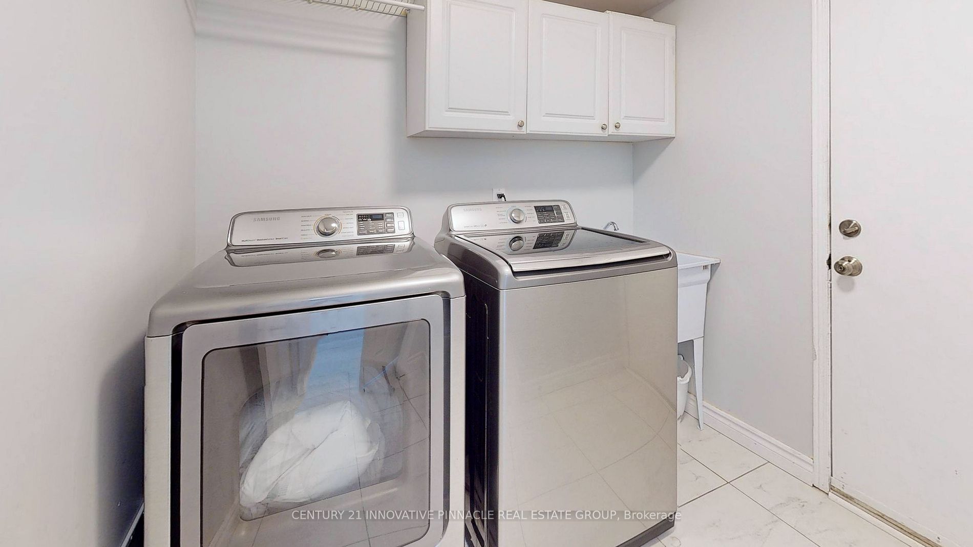 6 Pogson Dr Property Photo 33