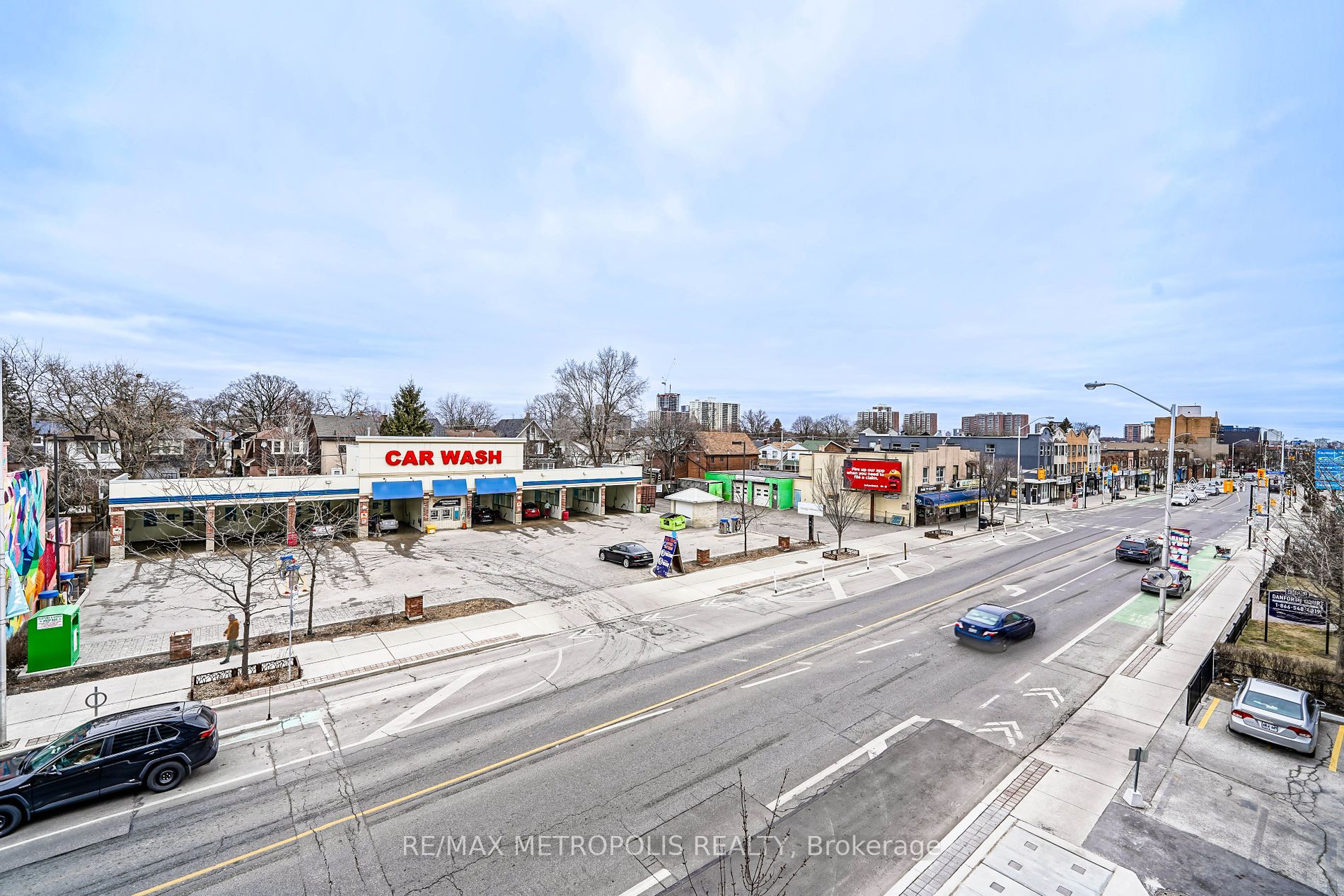 2369 Danforth Ave 6 Property Photo 30