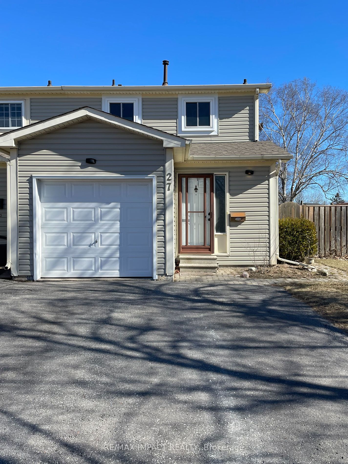 27 Alonna St Property Photo 1