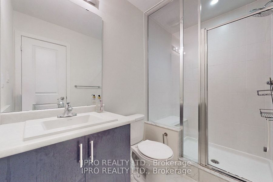 2614 Castlegate Crossing Property Photo 18