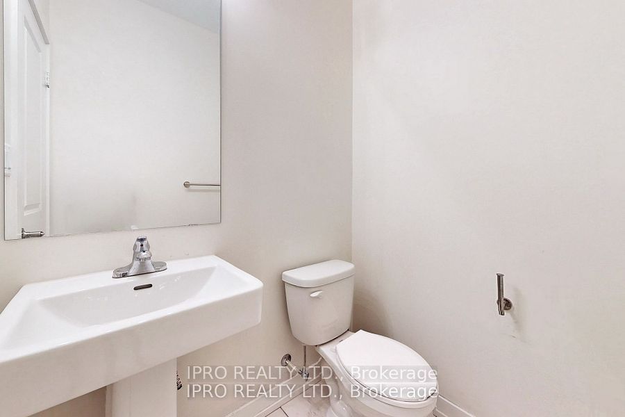 2614 Castlegate Crossing Property Photo 34