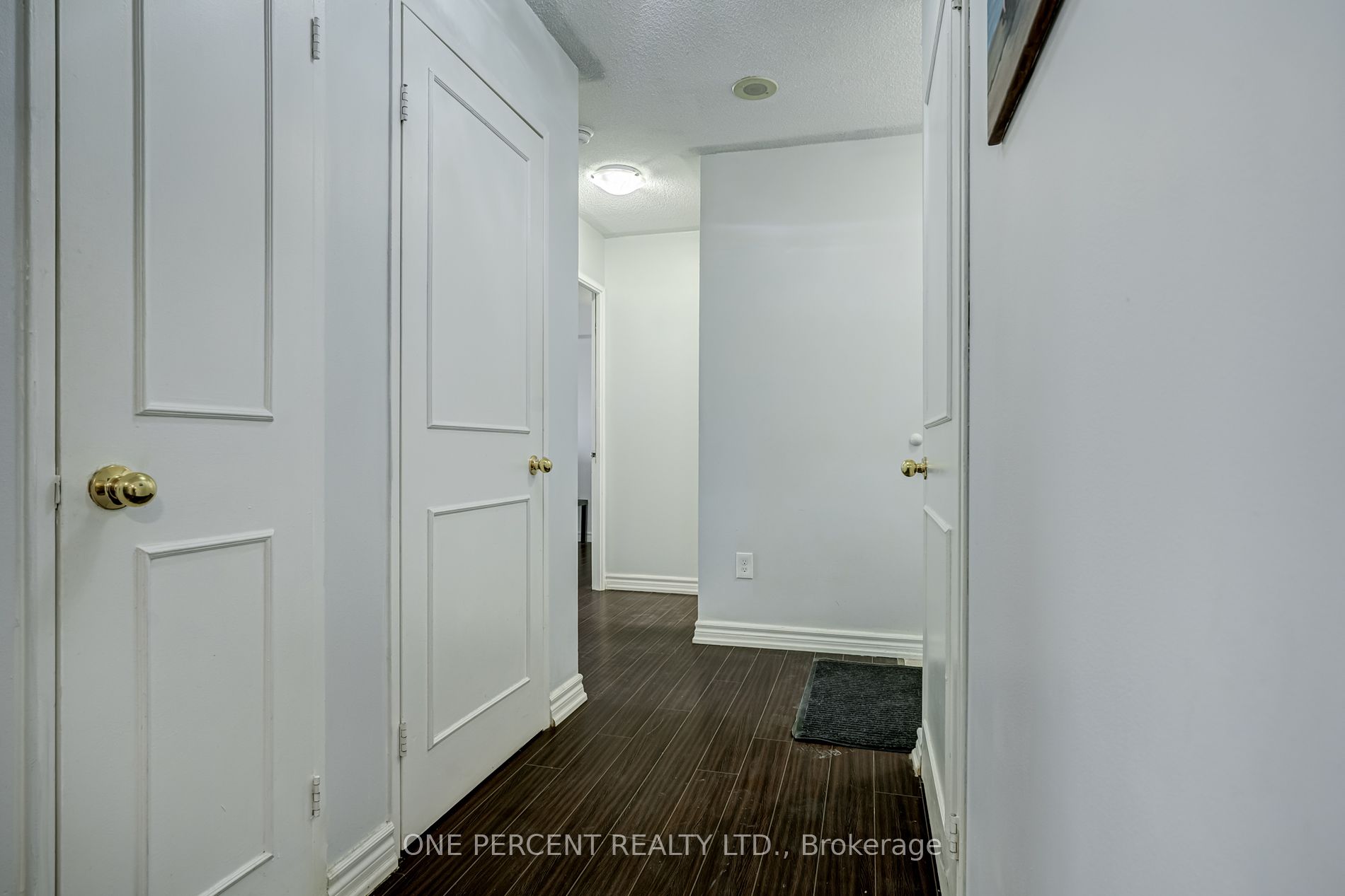 15 Sewells Rd 01 Property Photo 4