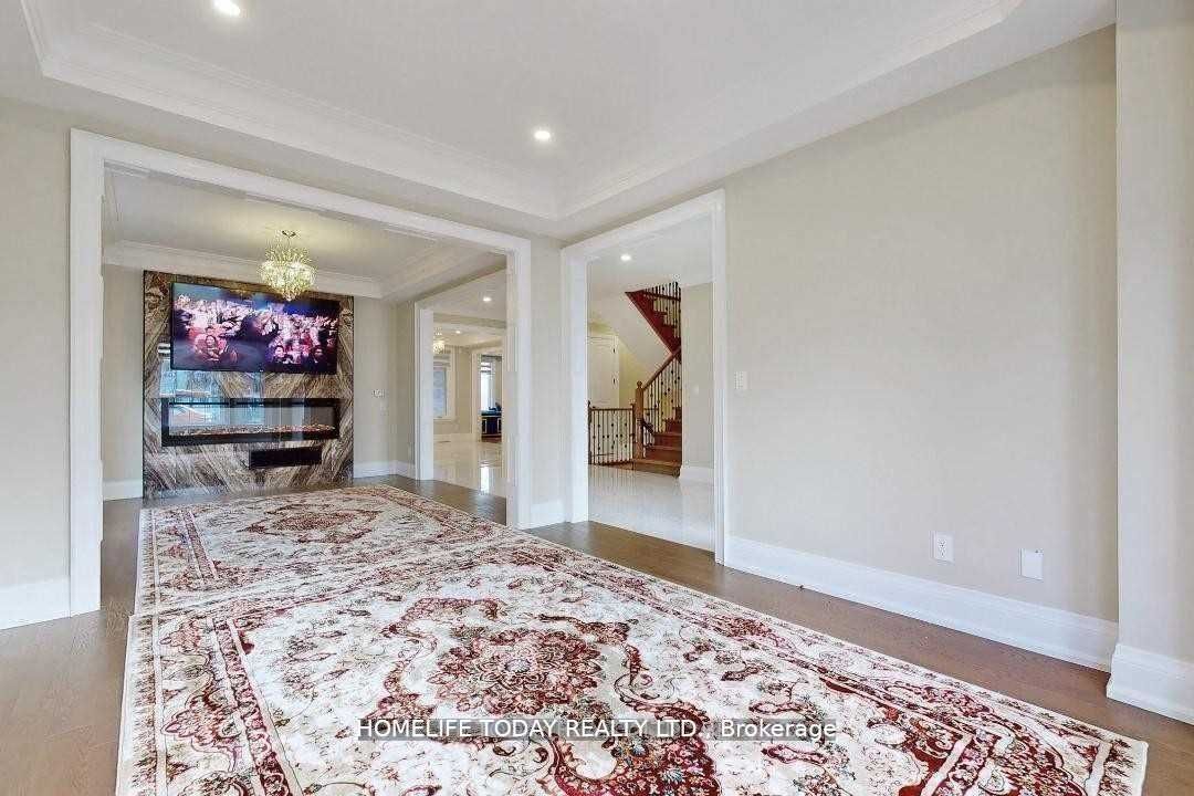 20 Chatterton Blvd Property Photo 7