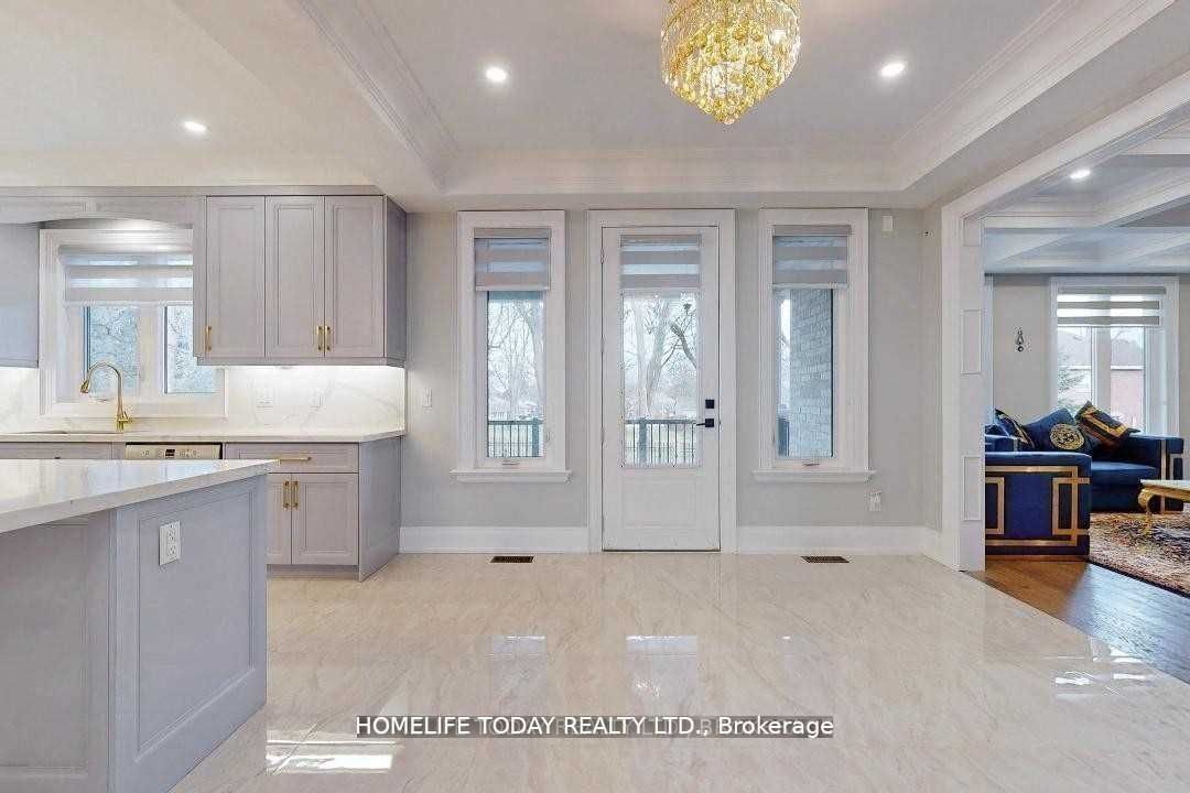 20 Chatterton Blvd Property Photo 11