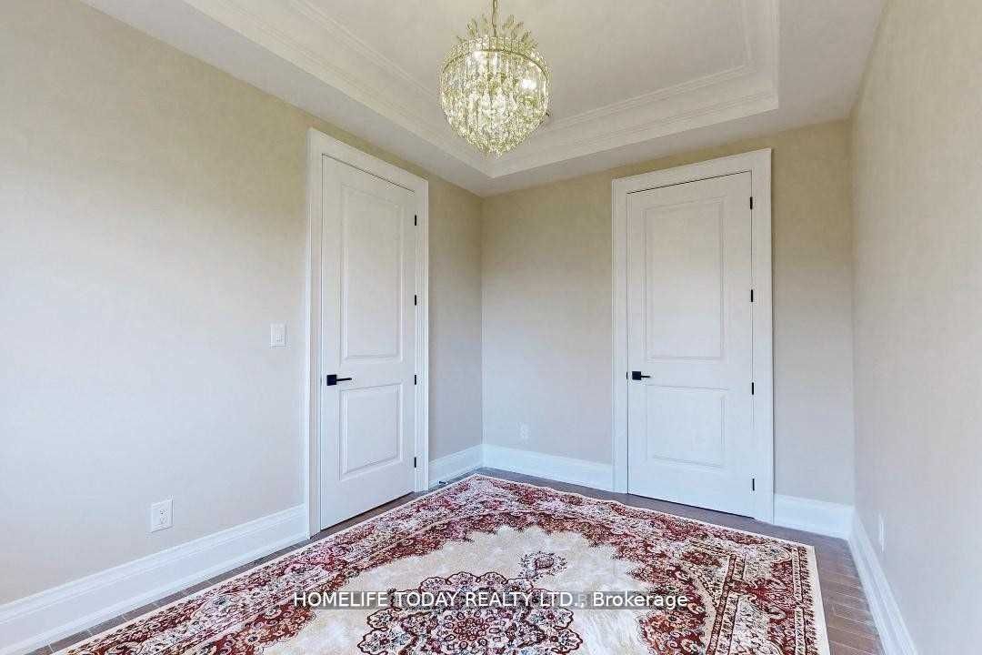 20 Chatterton Blvd Property Photo 15