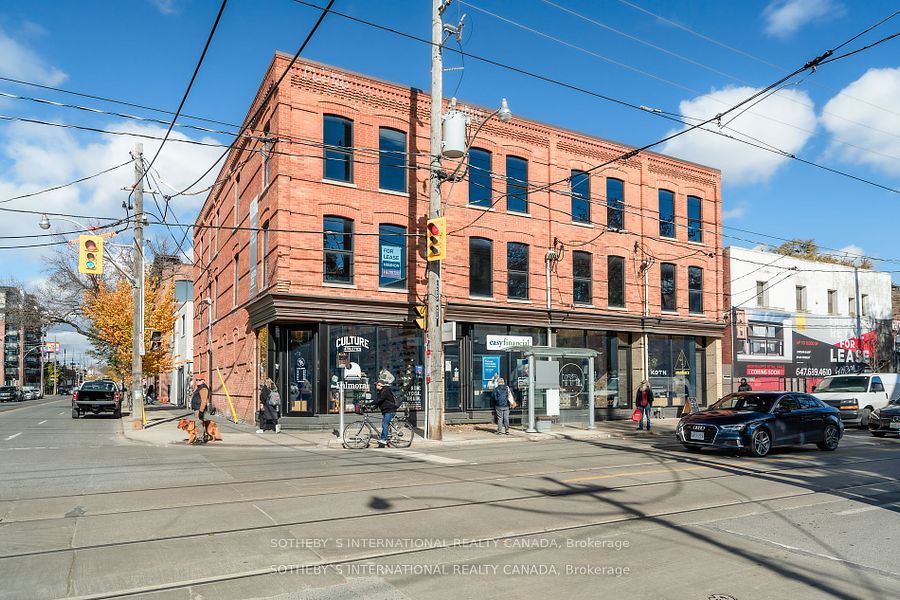 972 Queen St E Property Photo 1