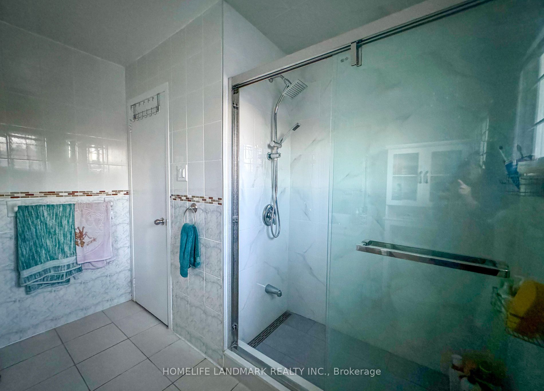 48 Tidworth Sq Property Photo 17