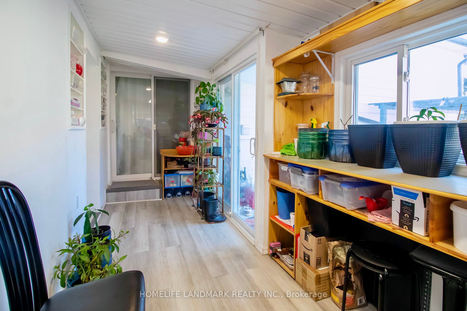 48 Tidworth Sq Property Photo 23