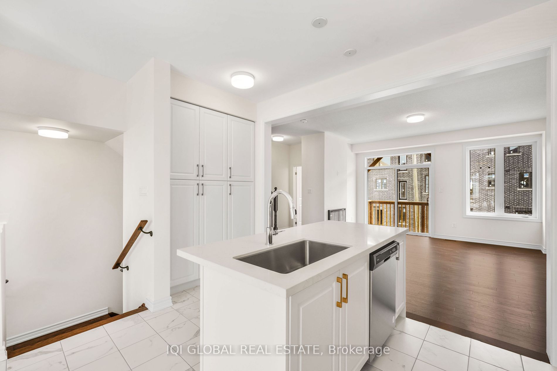 7 Douet Lane Property Photo 7