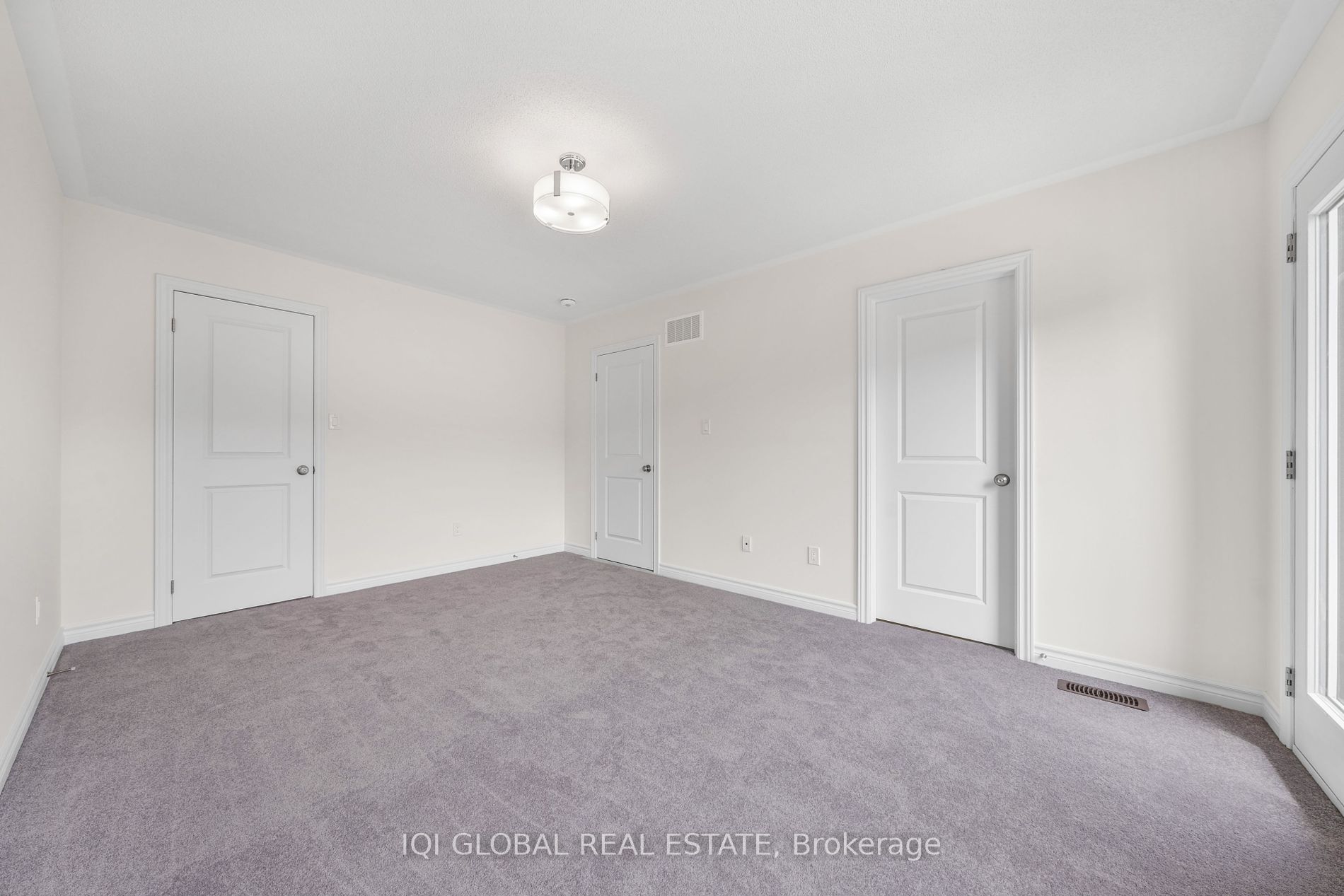 7 Douet Lane Property Photo 18