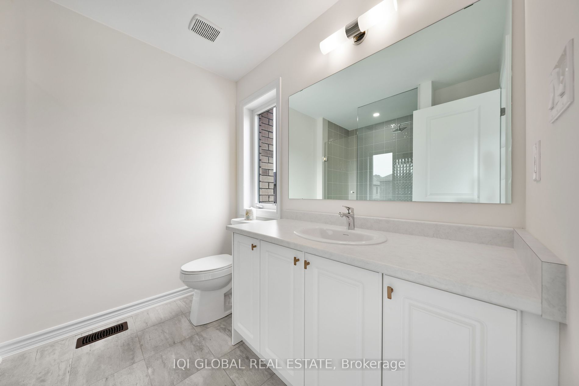7 Douet Lane Property Photo 19