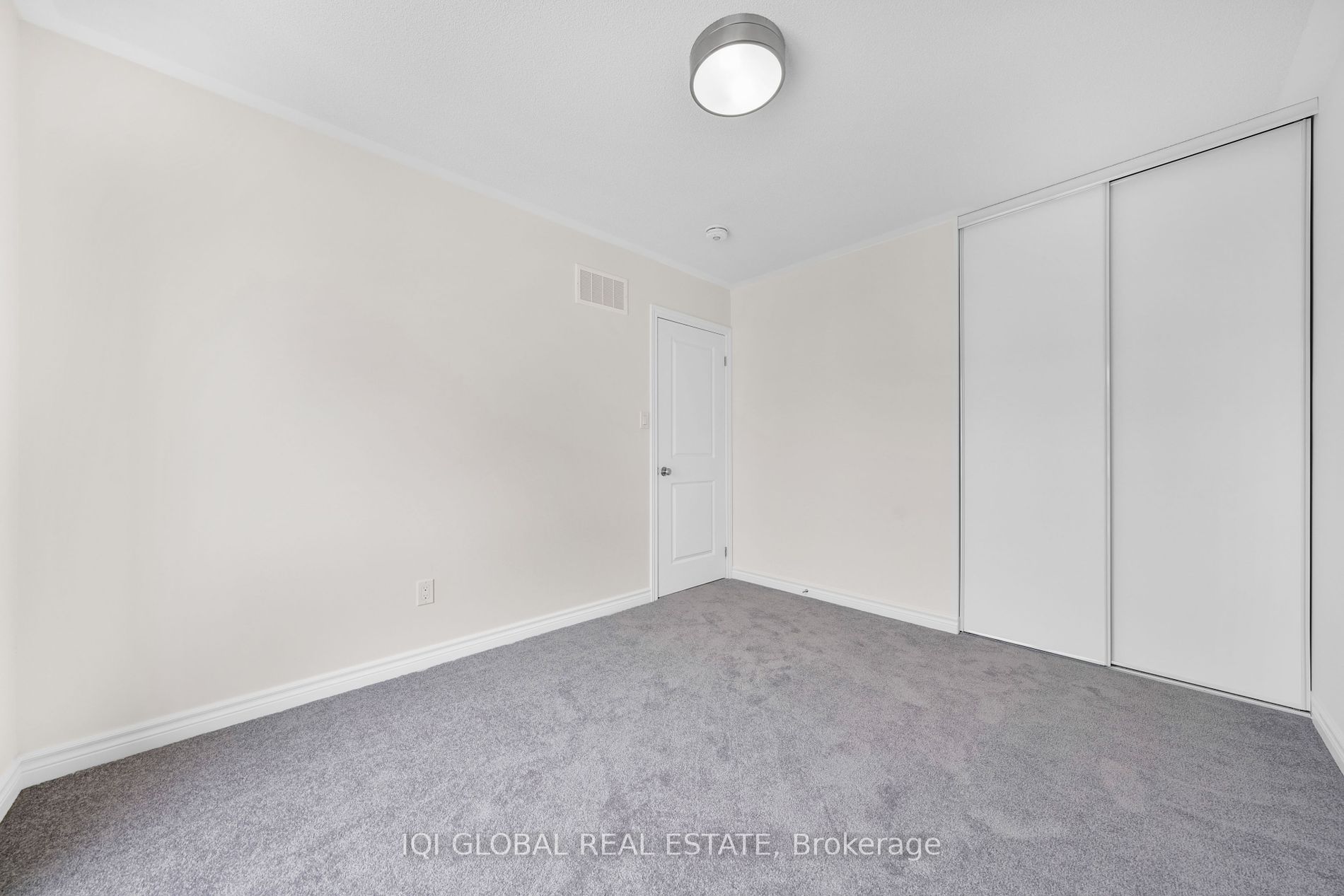 7 Douet Lane Property Photo 26