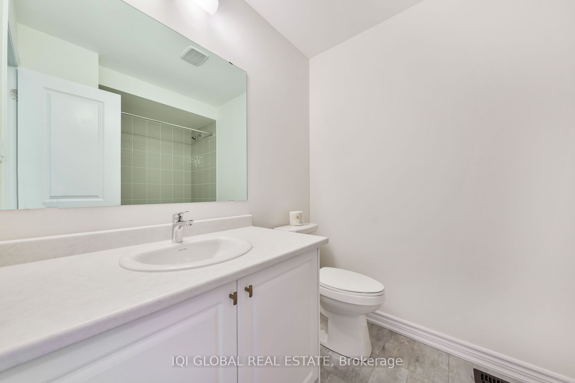 7 Douet Lane Property Photo 27