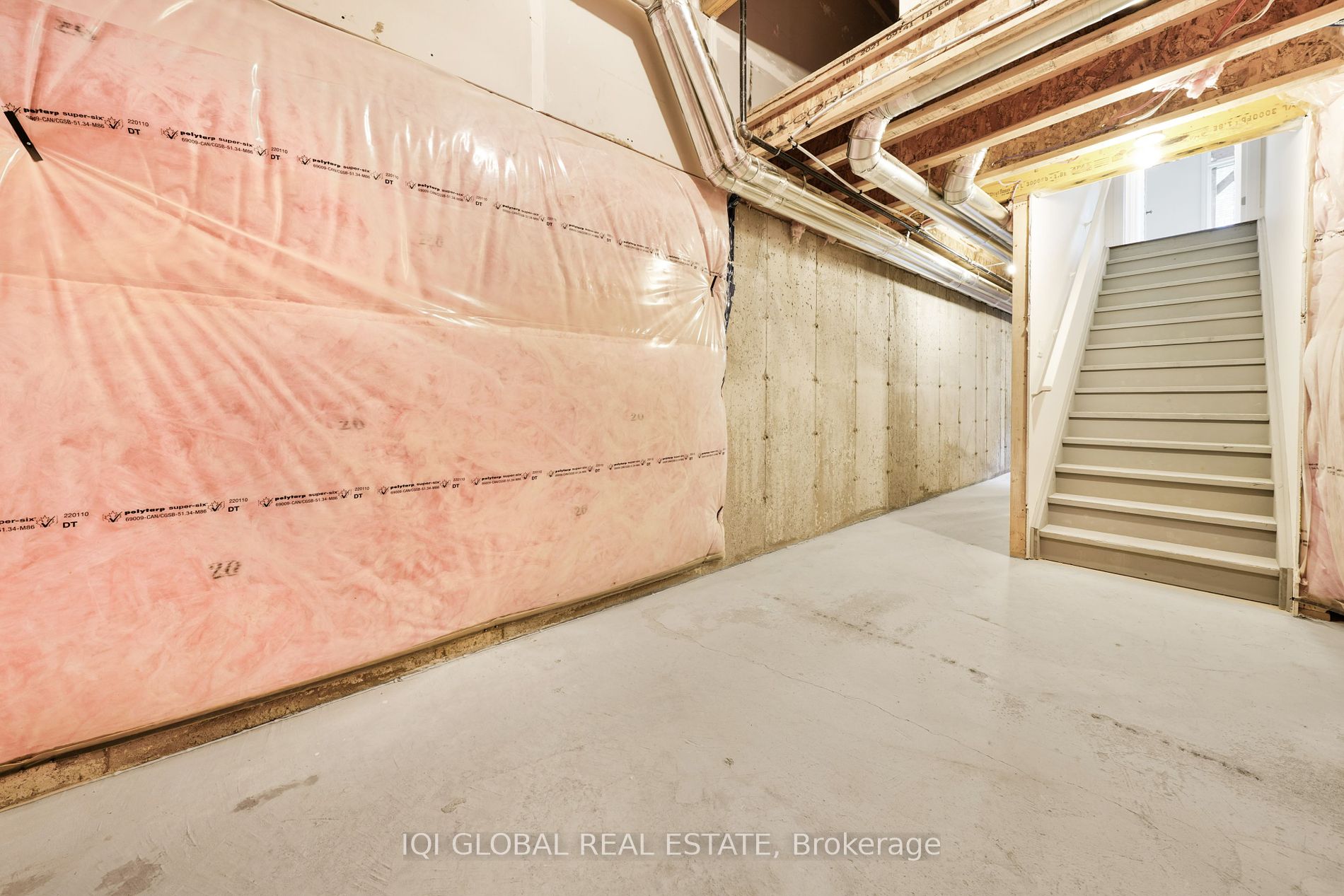 7 Douet Lane Property Photo 31