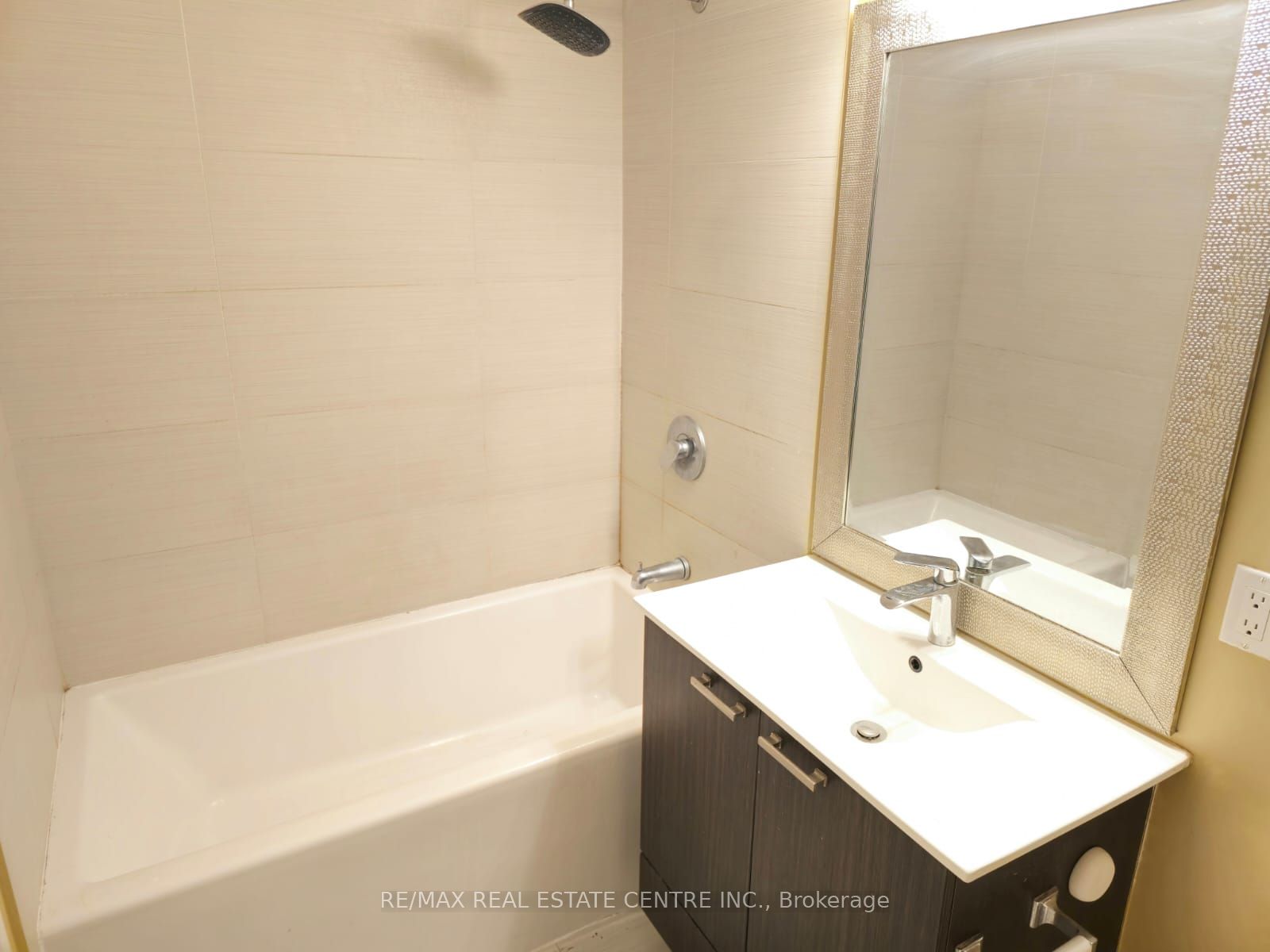 2150 Lawrence Ave E 9 Property Photo 31