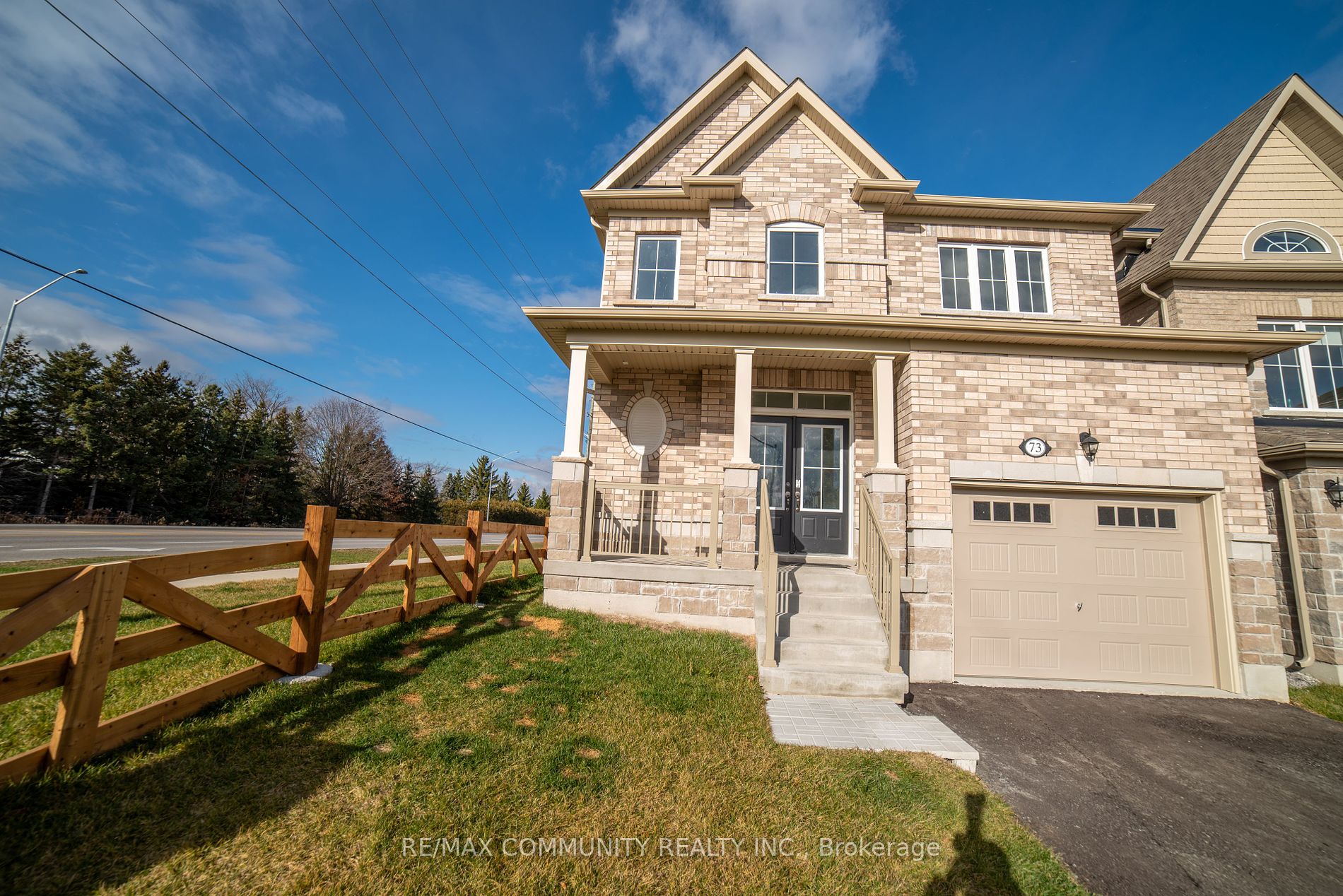 73 Richard Davies Cres Property Photo 1