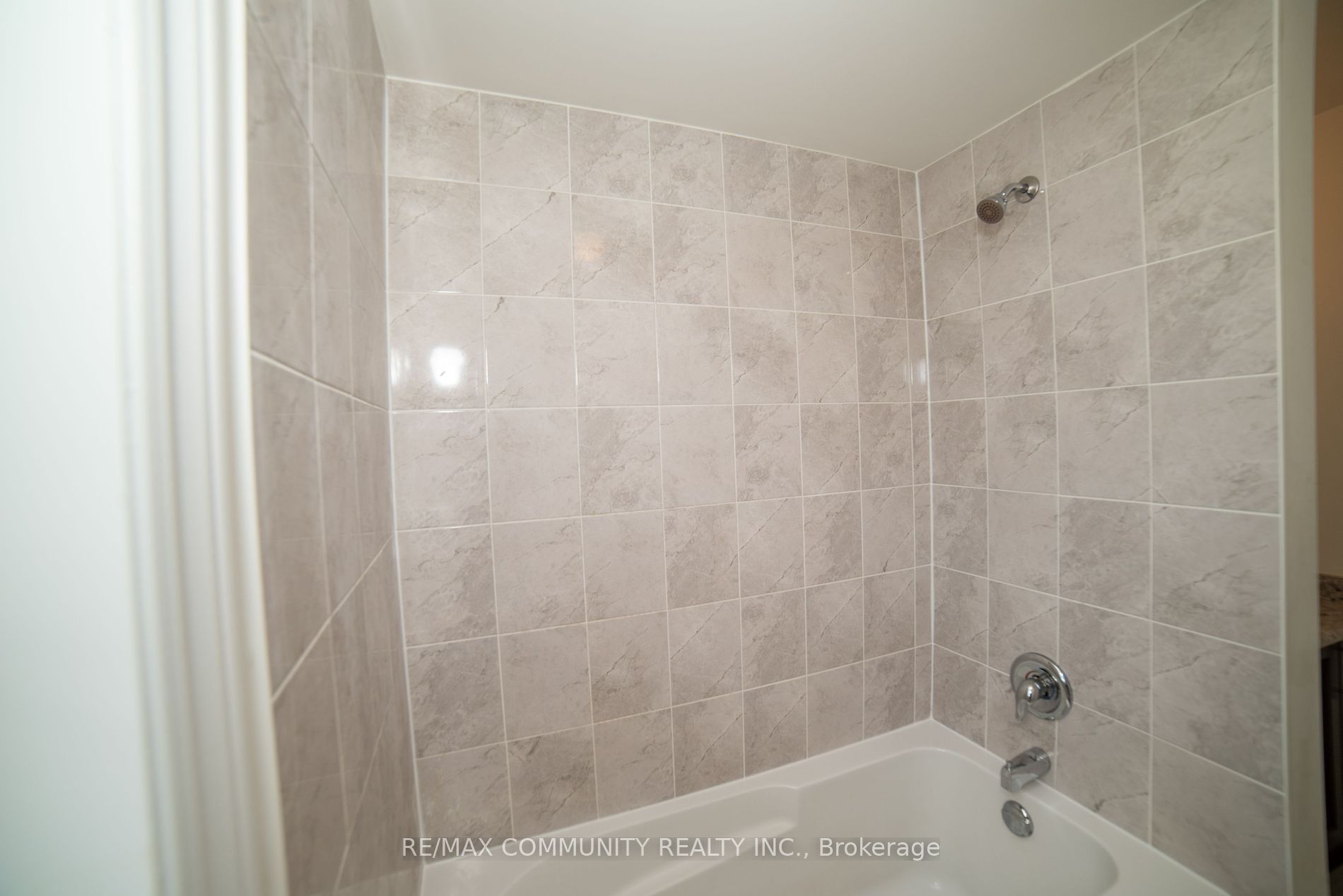 73 Richard Davies Cres Property Photo 21