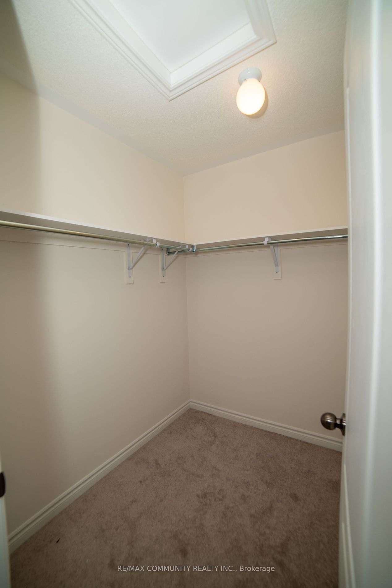 73 Richard Davies Cres Property Photo 31